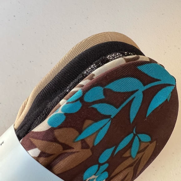 Tommy Bahama Ladies' Low-Cut Liners Six Pairs - Picture 4 of 7